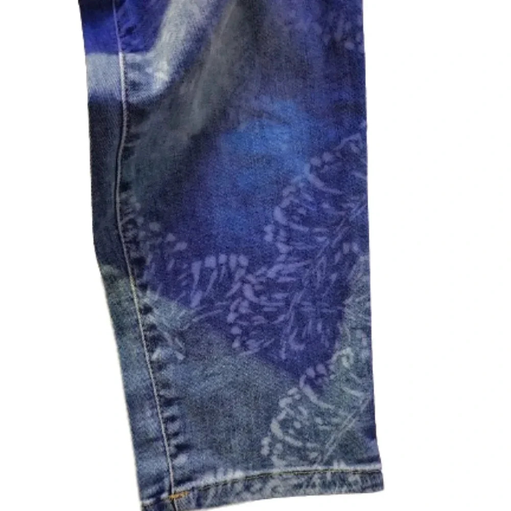 Chaps Denim Leaf Print Capris. Madden capri - Picture 4 of 14